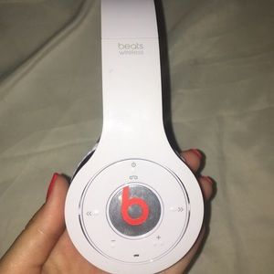 Beats Wireless Headphone